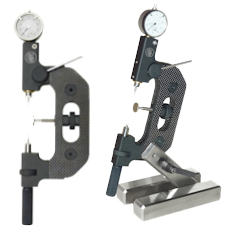 Indicating dial snap gauges with carbon fibre frame and interchangeable measuring inserts. With centre supports and lifting device. Measuring range up to 800 mm.