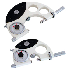Comparator snap gauges, adjustable with indicator (dial gauge). With 2,5 mm free lift, centre support and lifting device.
